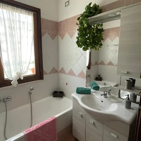 Daire Jasmine House